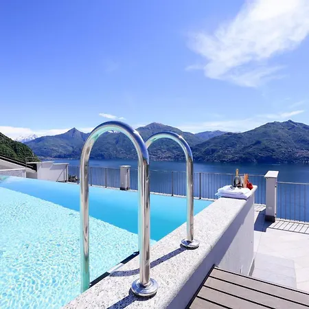 Apartment Sleeps 5 Pool Air Con